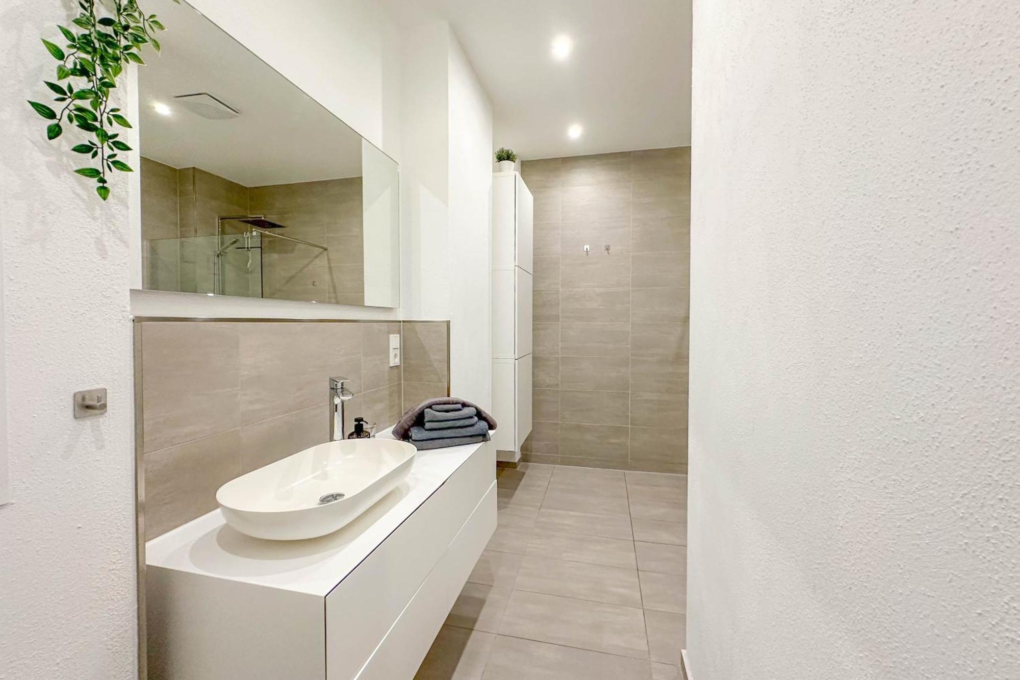Modernes Trierer Cityloft Mit Grossem Balkon *