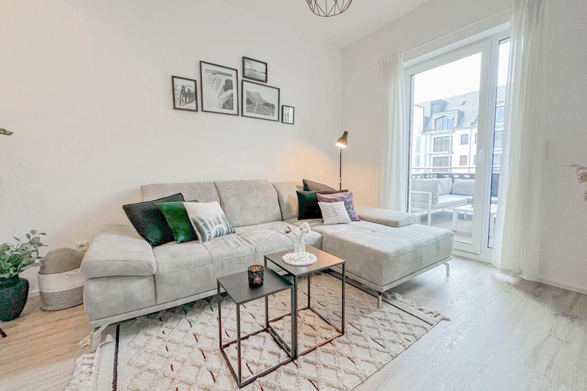 Modernes Trierer Cityloft Mit Grossem Balkon Apartment *