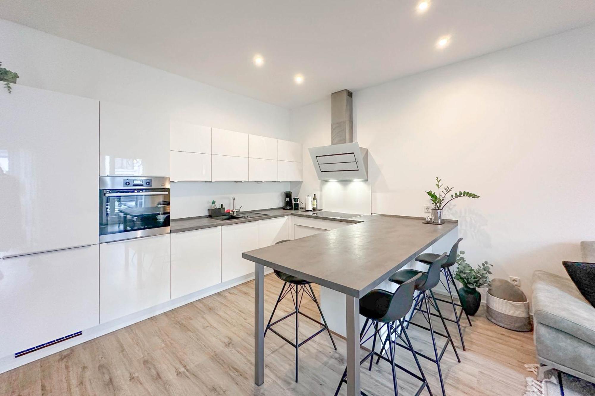 Apartment Modernes Trierer Cityloft Mit Grossem Balkon *